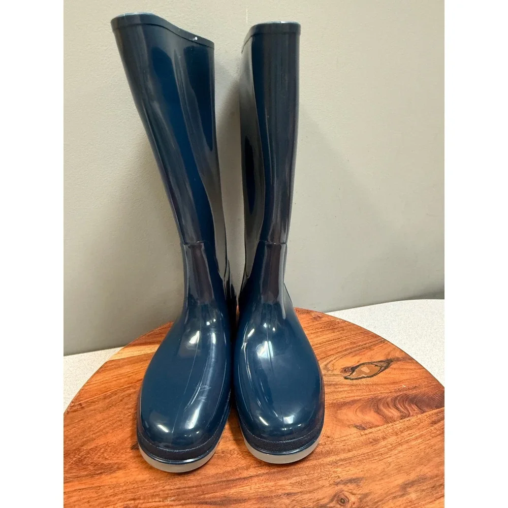 Tingley rubber rain